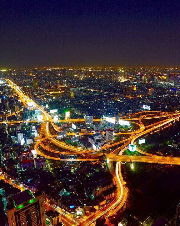ABOUT image of city night of onon-tech.com 576_720